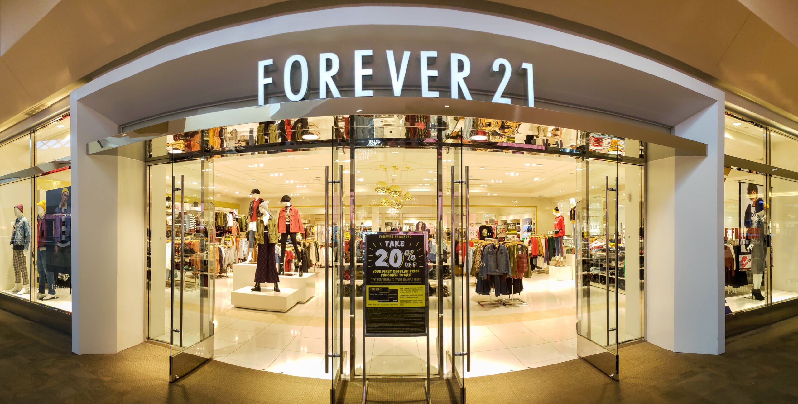 Data breach: Forever 21 store entrance compromised by cybercriminals.